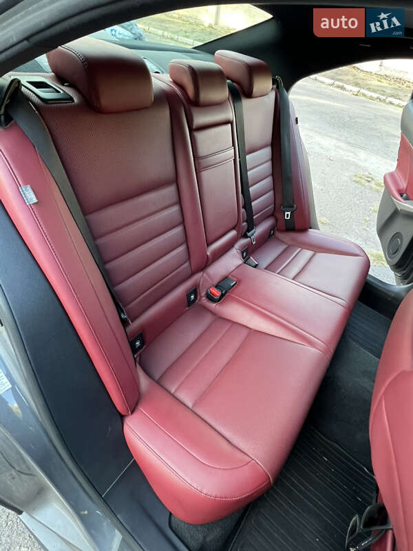 Седан Lexus IS 2014 в Каменском фото 106 Седан Lexus IS 2014 в Каменском