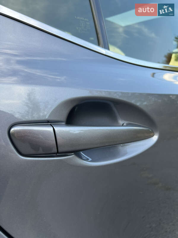 Седан Lexus IS 2014 в Каменском фото 129 Седан Lexus IS 2014 в Каменском