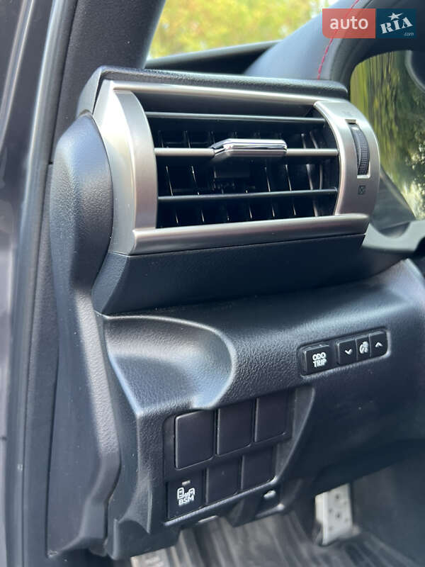 Седан Lexus IS 2014 в Каменском фото 133 Седан Lexus IS 2014 в Каменском