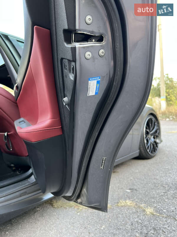 Седан Lexus IS 2014 в Каменском фото 144 Седан Lexus IS 2014 в Каменском