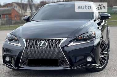 Седан Lexus IS 2014 в Львові