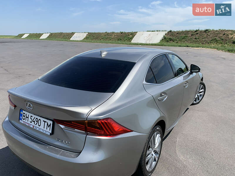 Седан Lexus IS 2018 в Одессе