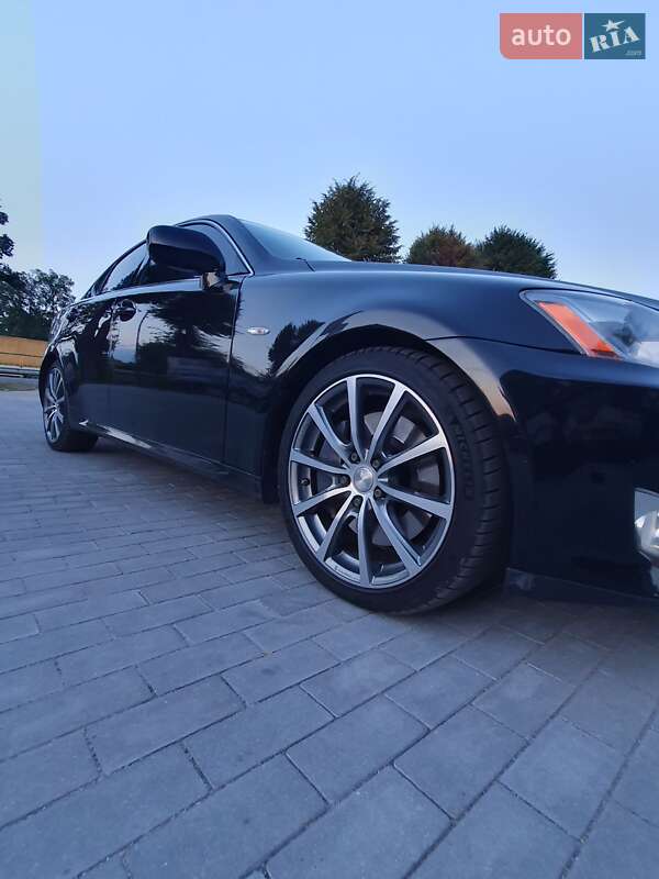 Седан Lexus IS 2007 в Виннице