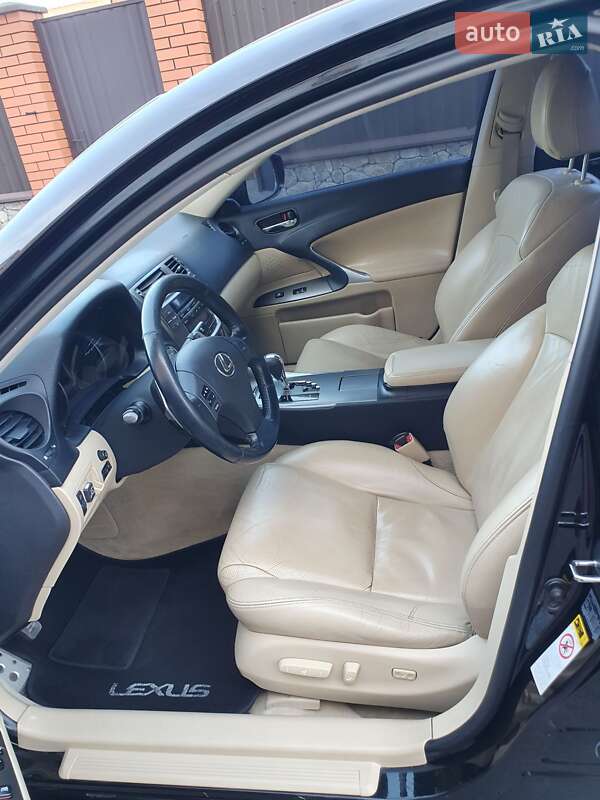 Седан Lexus IS 2007 в Вінниці