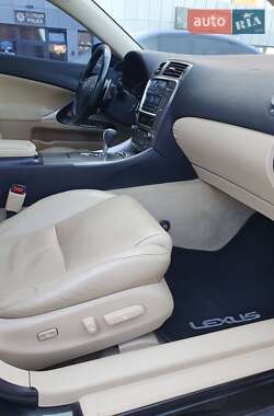 Седан Lexus IS 2007 в Виннице