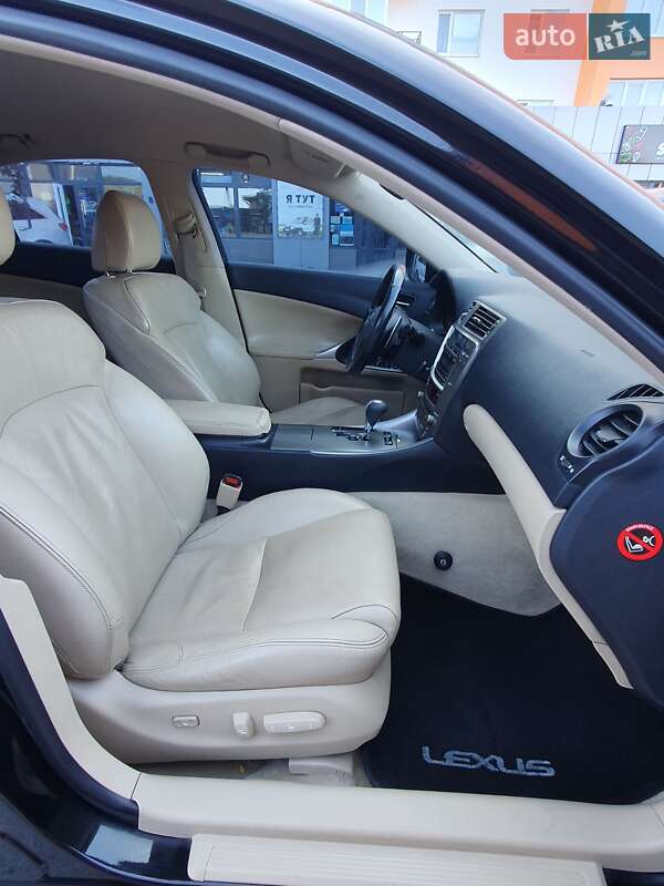 Седан Lexus IS 2007 в Вінниці