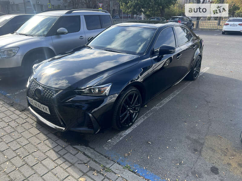 Седан Lexus IS 2017 в Дніпрі