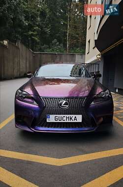 Седан Lexus IS 2016 в 