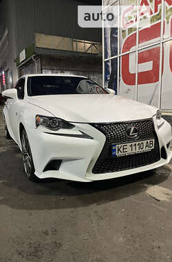 Седан Lexus IS 2015 в Дніпрі