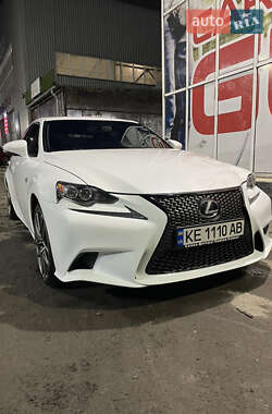 Седан Lexus IS 2015 в Дніпрі