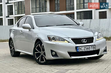 Седан Lexus IS 2010 в Новояворовске