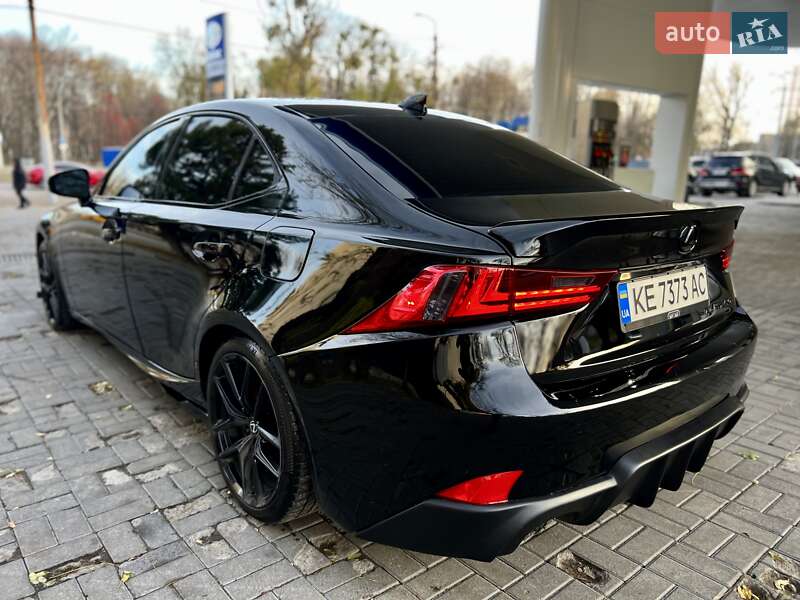 Седан Lexus IS 2015 в Днепре
