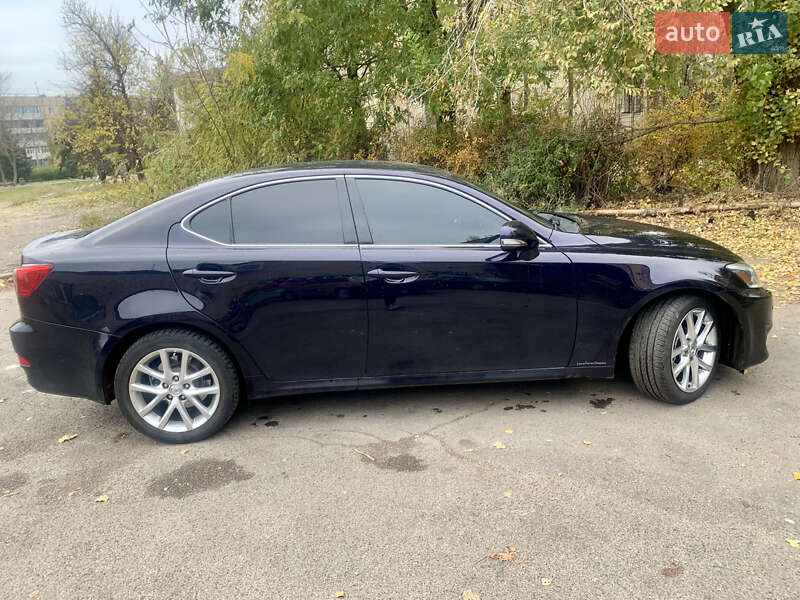Седан Lexus IS 2011 в Кривом Роге