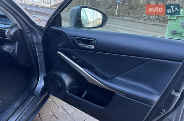 Седан Lexus IS 2014 в 