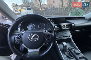 Седан Lexus IS 2014 в 