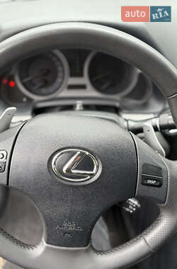 Седан Lexus IS 2007 в Киеве