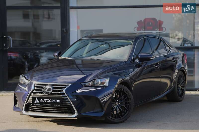 Lexus IS 2017