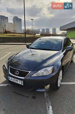 Седан Lexus IS 2007 в Киеве