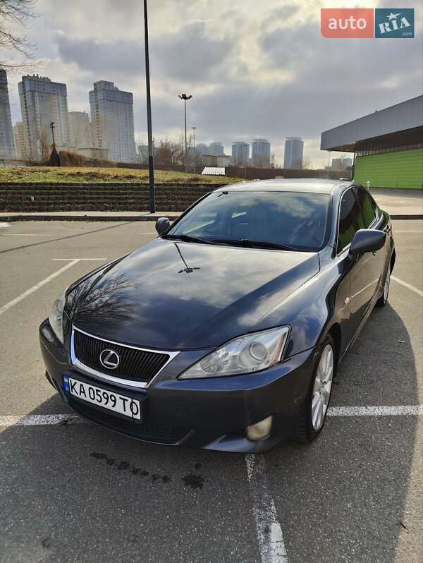 Седан Lexus IS 2007 в Києві