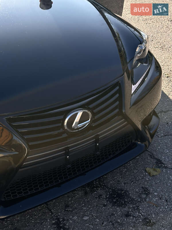 Седан Lexus IS 2013 в Києві фото 10 Седан Lexus IS 2013 в Києві