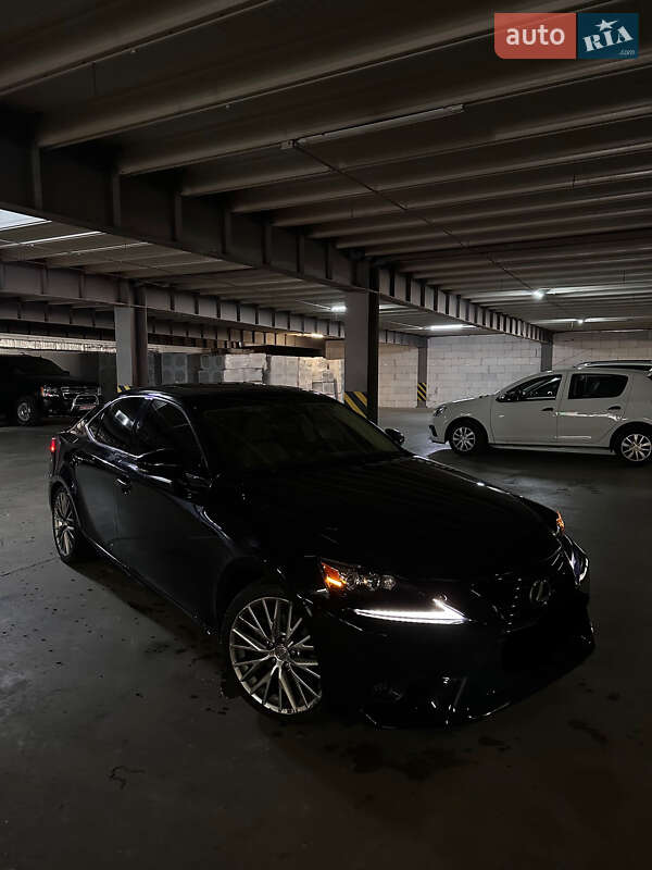 Седан Lexus IS 2013 в Києві фото 15 Седан Lexus IS 2013 в Києві
