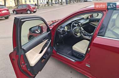 Седан Lexus IS 2013 в 