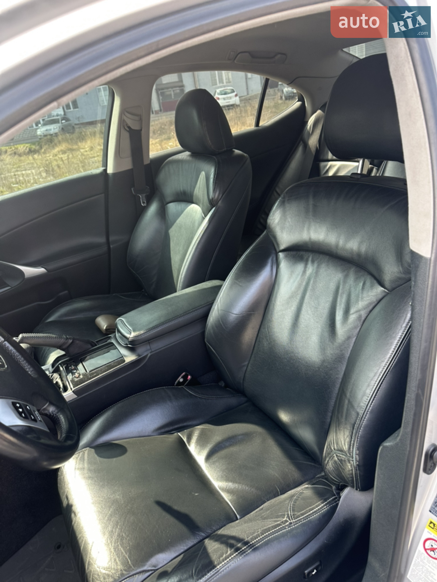 2010 Lexus IS - мініатюра 11