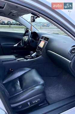 Седан Lexus IS 2010 в 