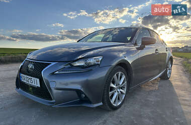 Седан Lexus IS 2014 в 