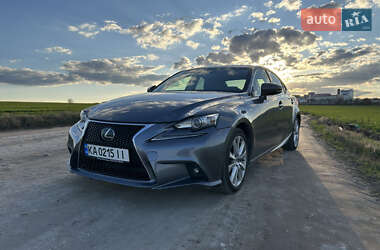 Седан Lexus IS 2014 в 