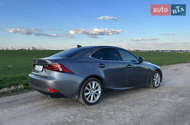 Седан Lexus IS 2014 в 