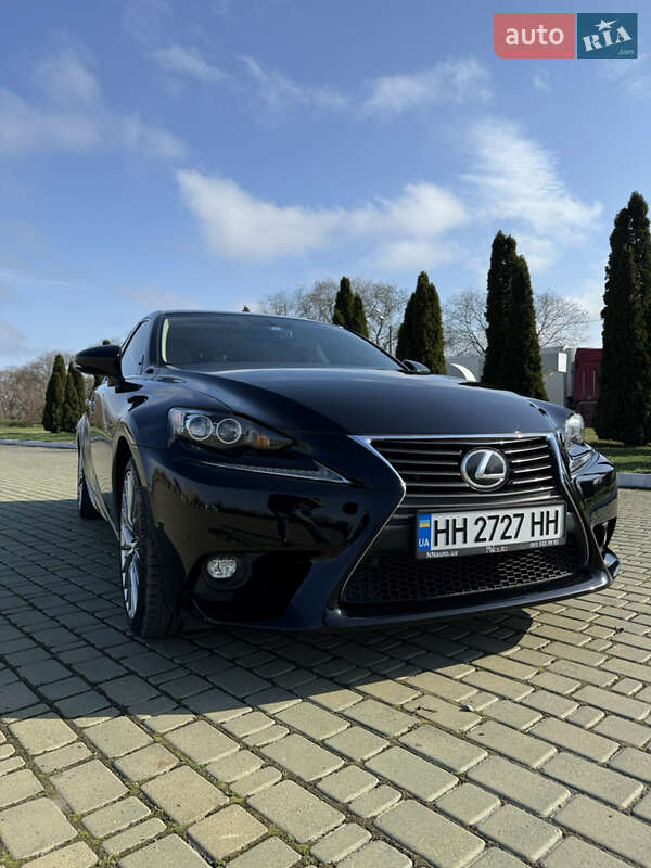 Седан Lexus IS 2016 в Одессе
