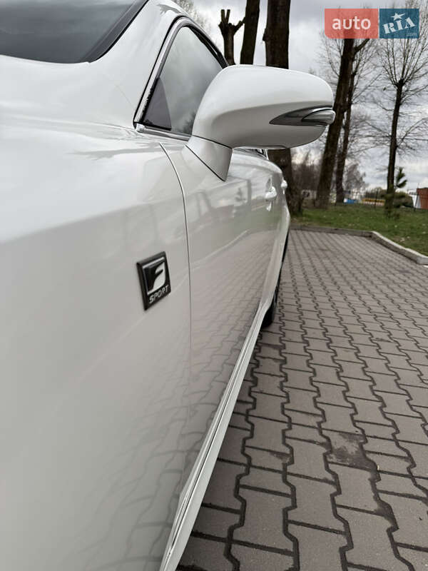 Седан Lexus IS 2012 в Киеве