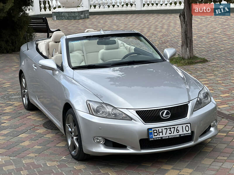 Lexus IS 2010