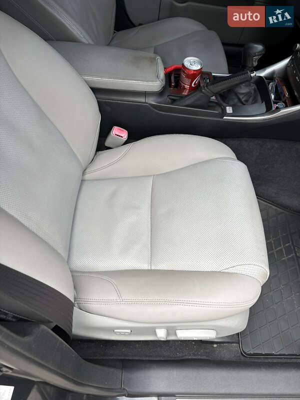 Седан Lexus IS 2006 в Днепре