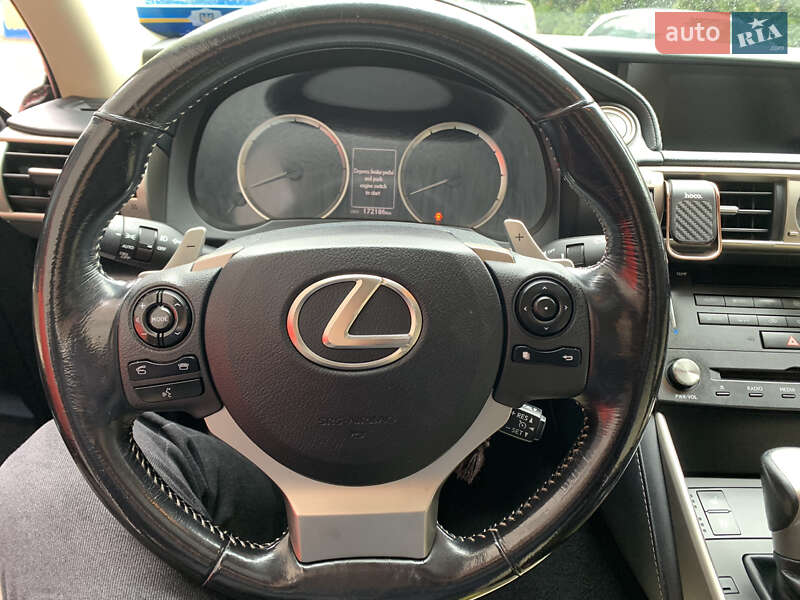 Седан Lexus IS 2015 в Львові фото 16 Седан Lexus IS 2015 в Львові