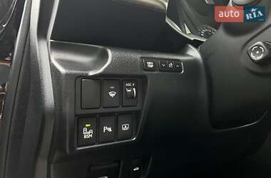 Седан Lexus IS 2014 в 