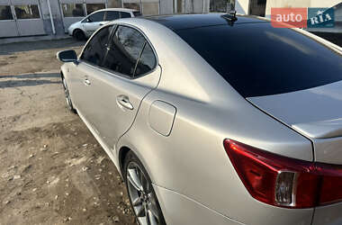 Седан Lexus IS 2012 в 