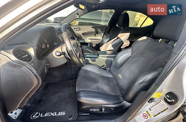 Седан Lexus IS 2012 в 