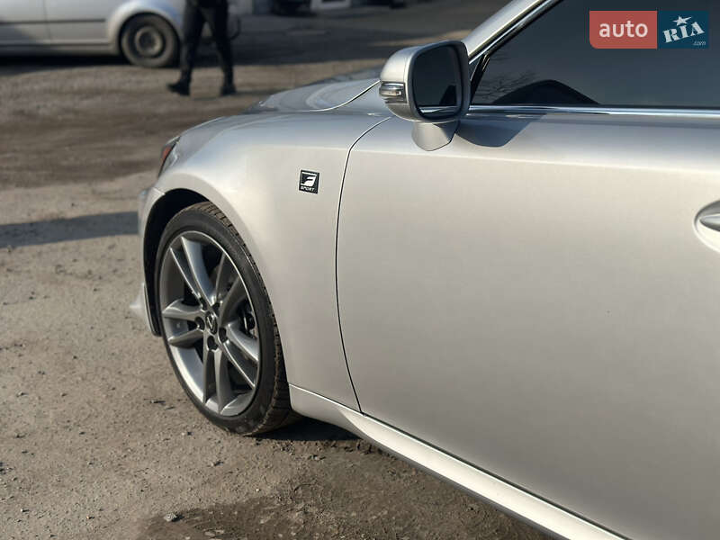 Седан Lexus IS 2012 в Одесі