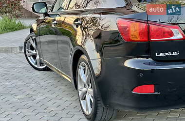 Седан Lexus IS 2009 в 