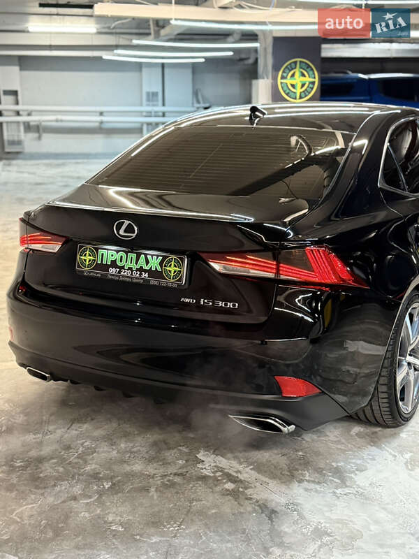 Седан Lexus IS 2016 в Днепре