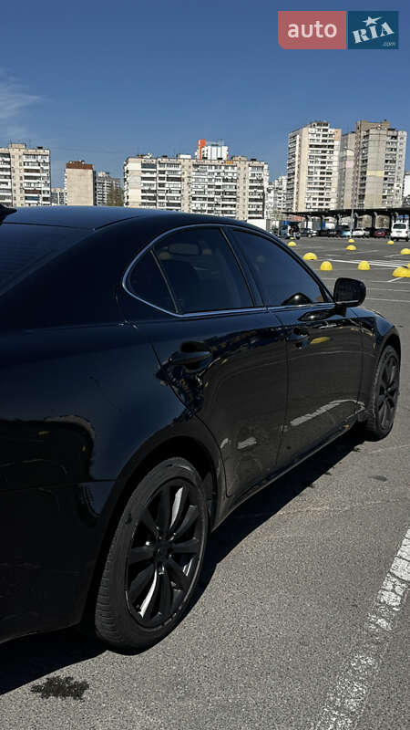 Седан Lexus IS 2007 в Києві