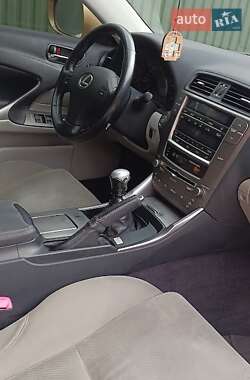 Седан Lexus IS 2009 в 