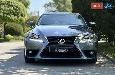 Седан Lexus IS 2016 в 