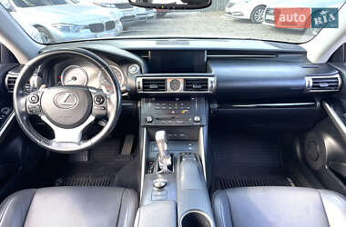 Седан Lexus IS 2014 в 