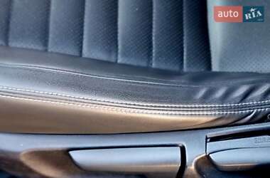 Седан Lexus IS 2017 в 