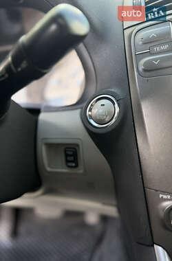 Седан Lexus IS 2006 в 