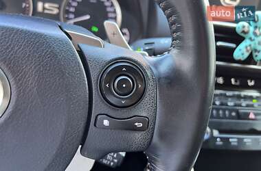 Седан Lexus IS 2013 в 