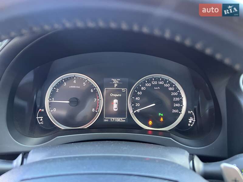 Седан Lexus IS 2013 в Львове